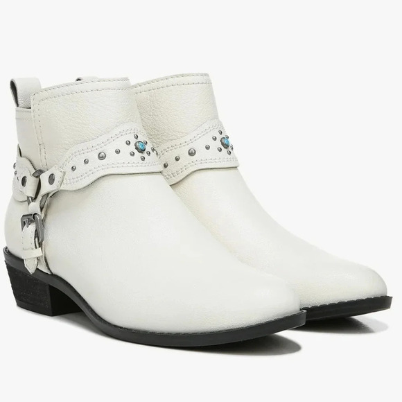 ZODIAC Women's Valera Ankle Boot - Picture 3 of 13